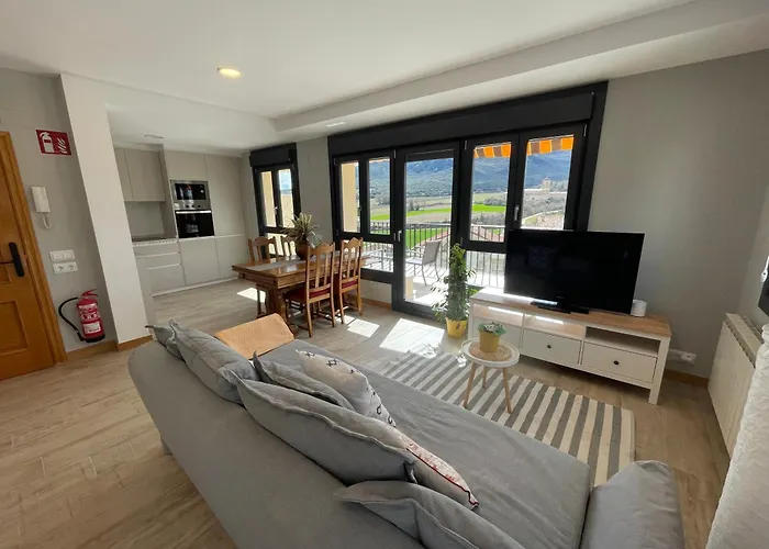 Apartamentos Montejurra